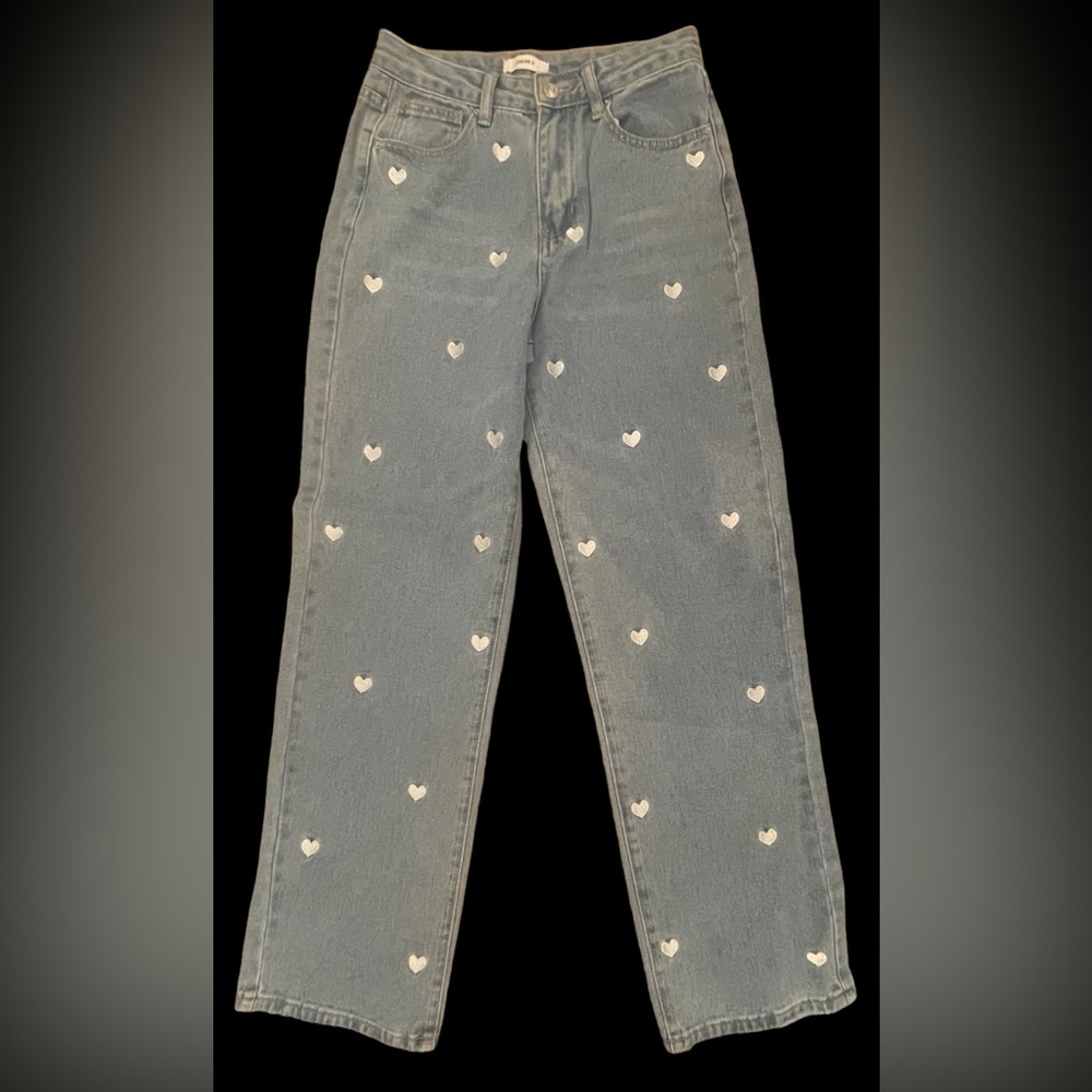 Forever 21 Jeans- Embroidered Heart Detail